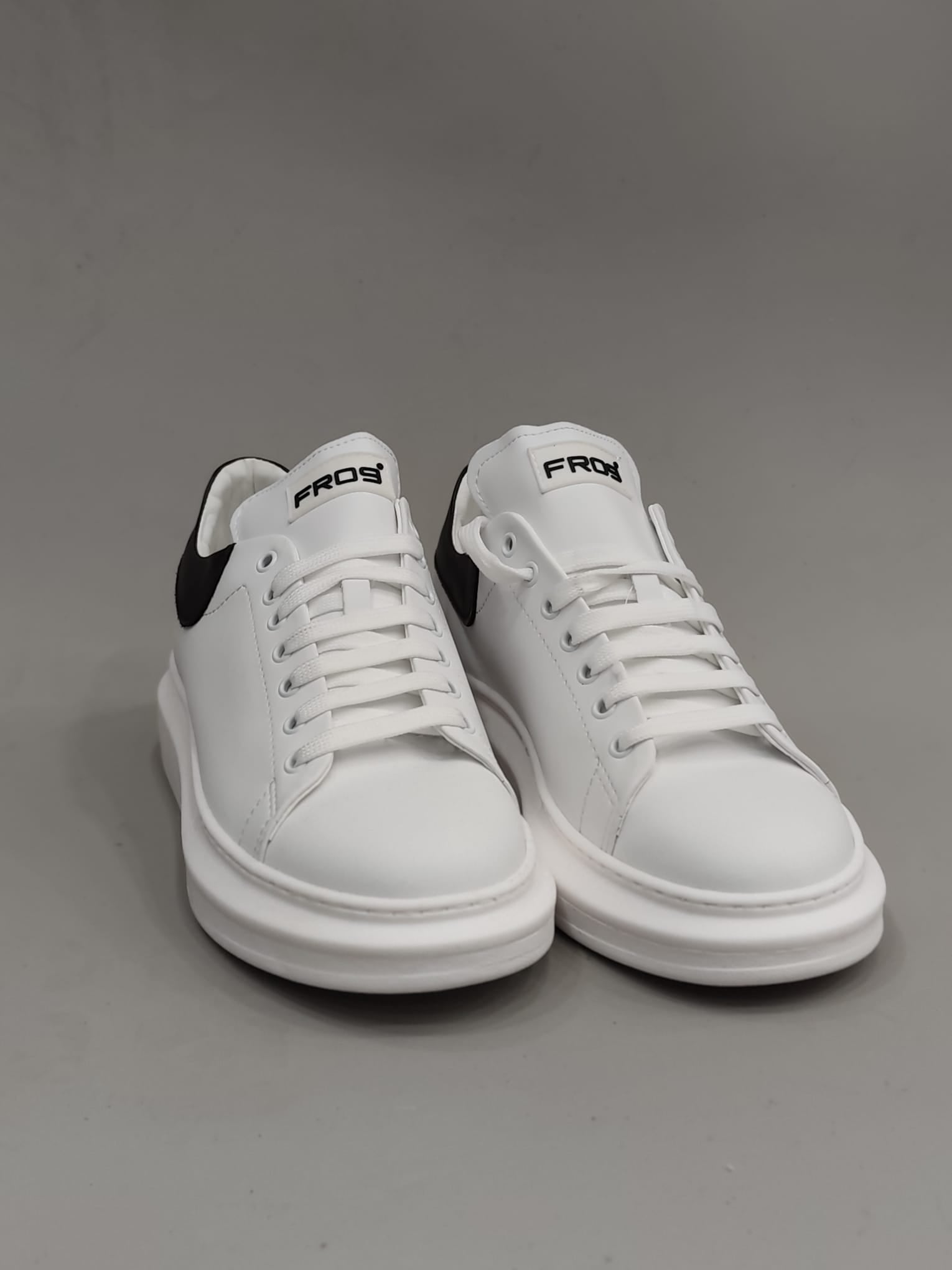 Scarpe FR09 Modello mcqueen bianco\nero