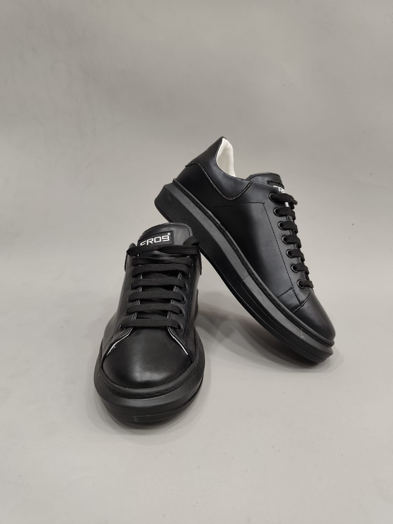 Scarpe FR09 modello mcqueen total black
