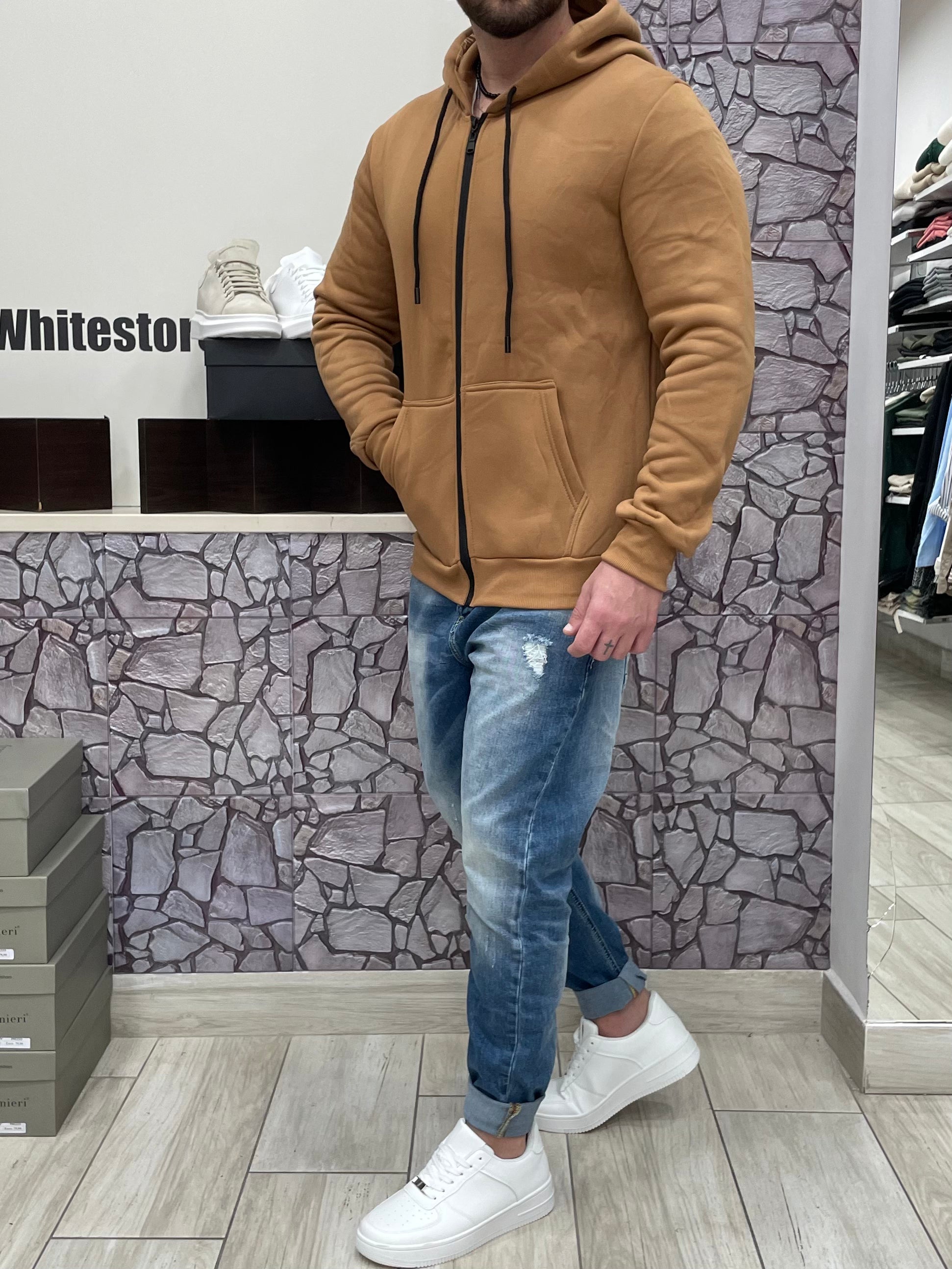 Felpa Basic con zip e cappuccio