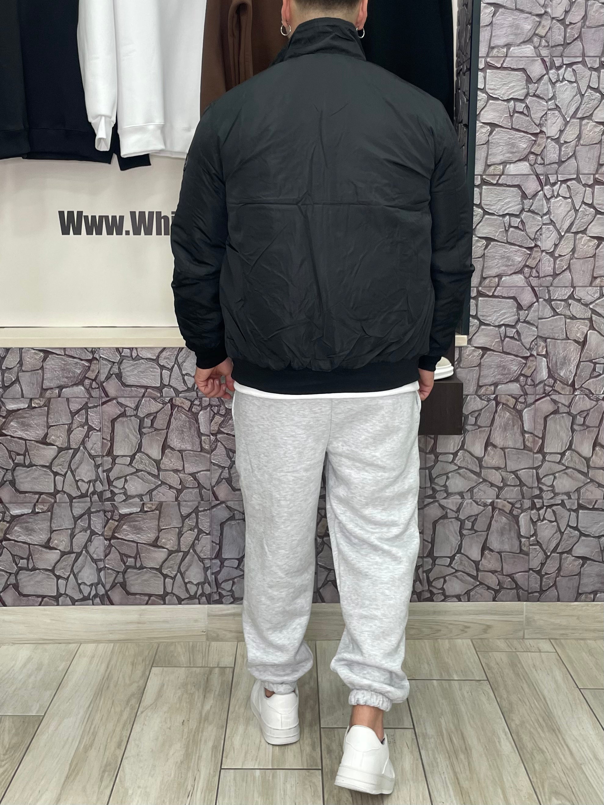 Giubbotto Basic con trapunta interna colore Nero