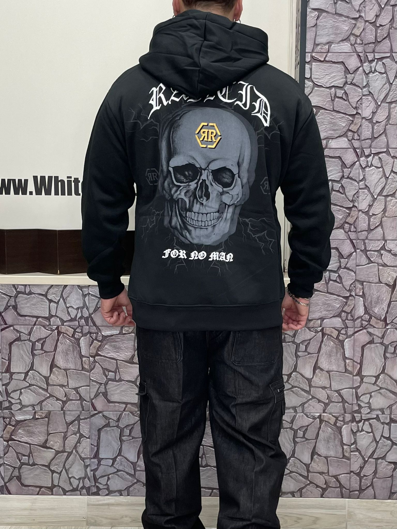 Felpa Skull con cappuccio colore Nero