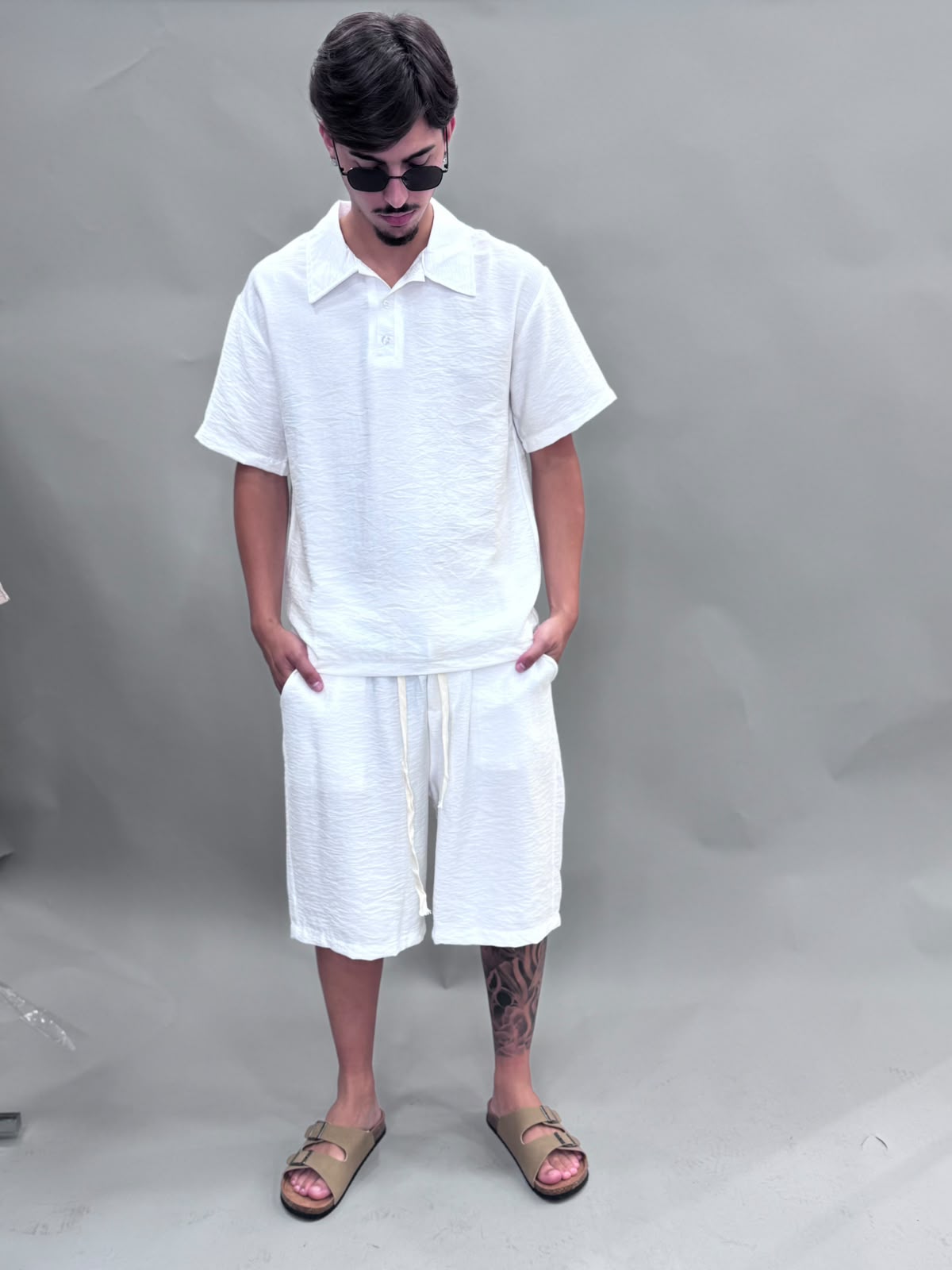 CORDSET IN LINO POLO E PANTALONCINO BIANCO