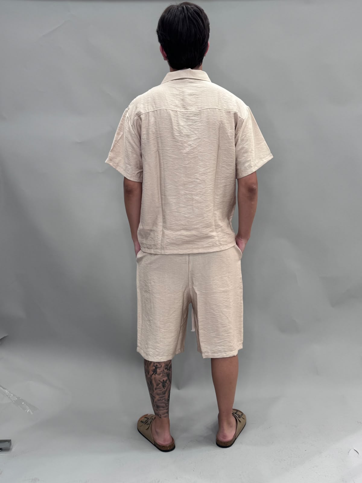CORDSET IN LINO POLO E PANTALONCINO SABBIA