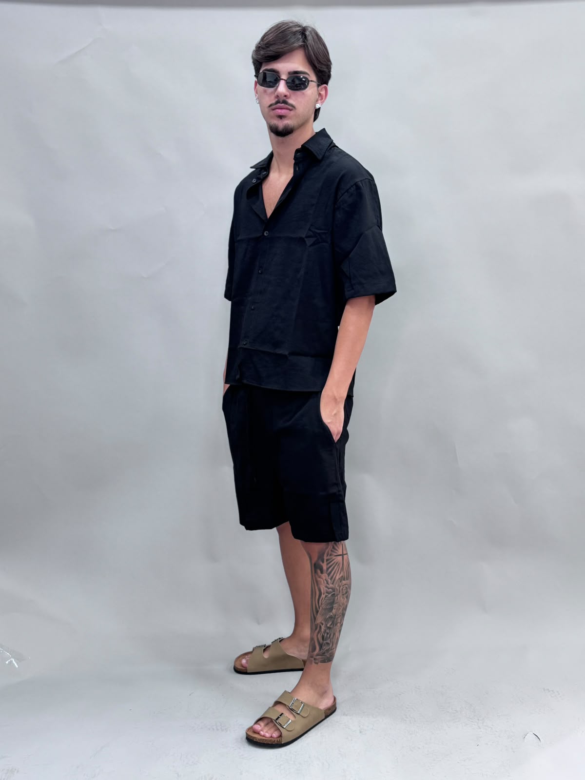 CORDSET CAMICIA E PANTALONCINO IN LINO NERO