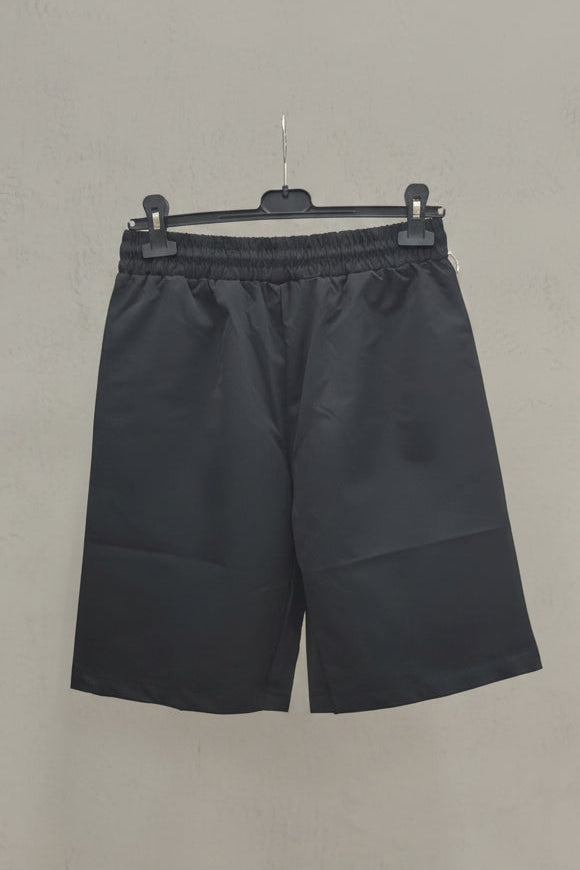 BERMUDA IN COTONE COLORE NERO