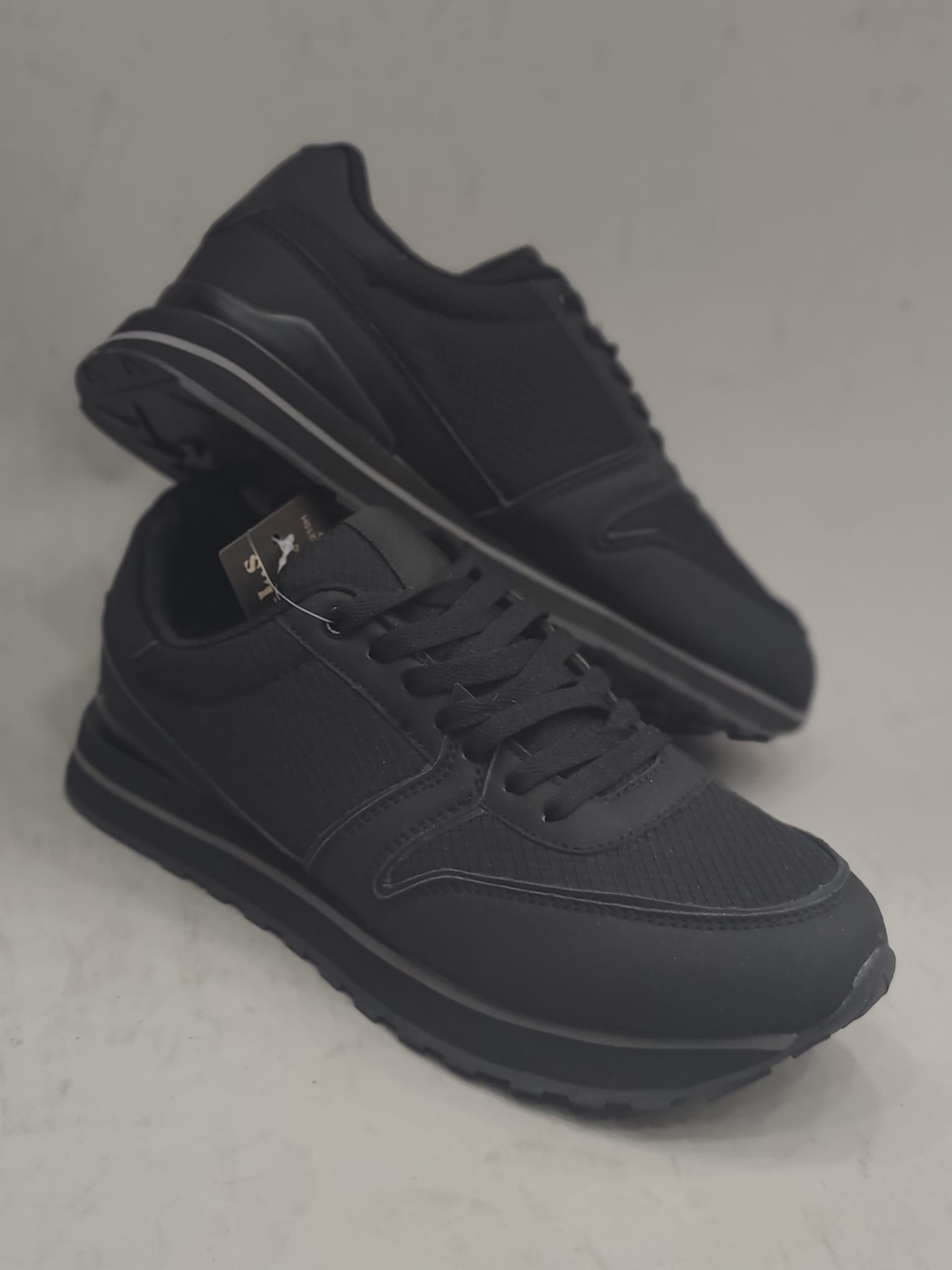 SCARPE Noir colore nero