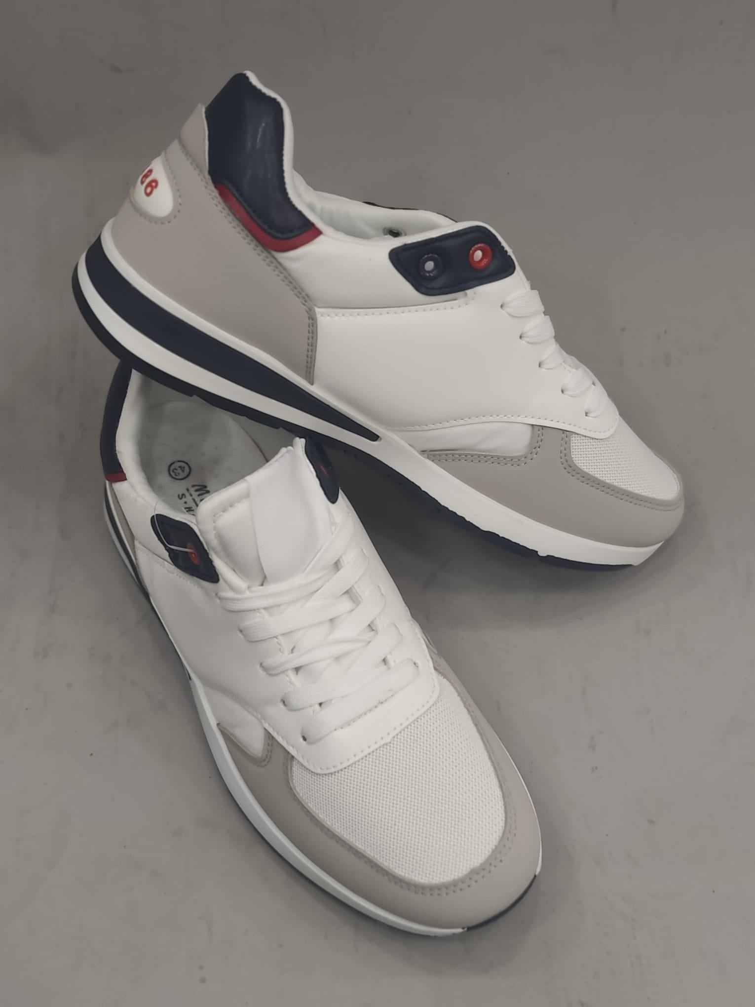 SCARPE City Walk colore bianco