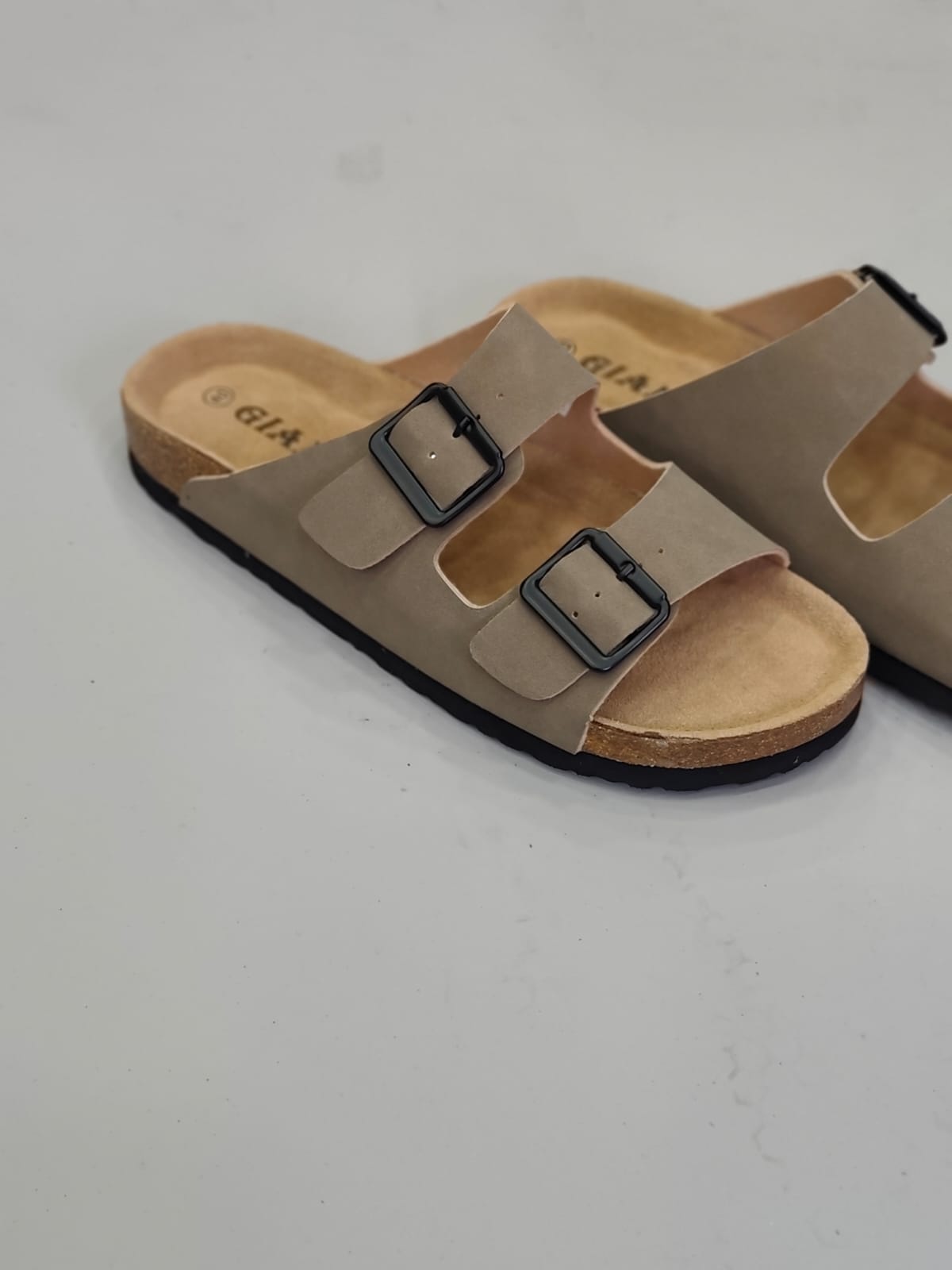 Sandali top quality colore caki