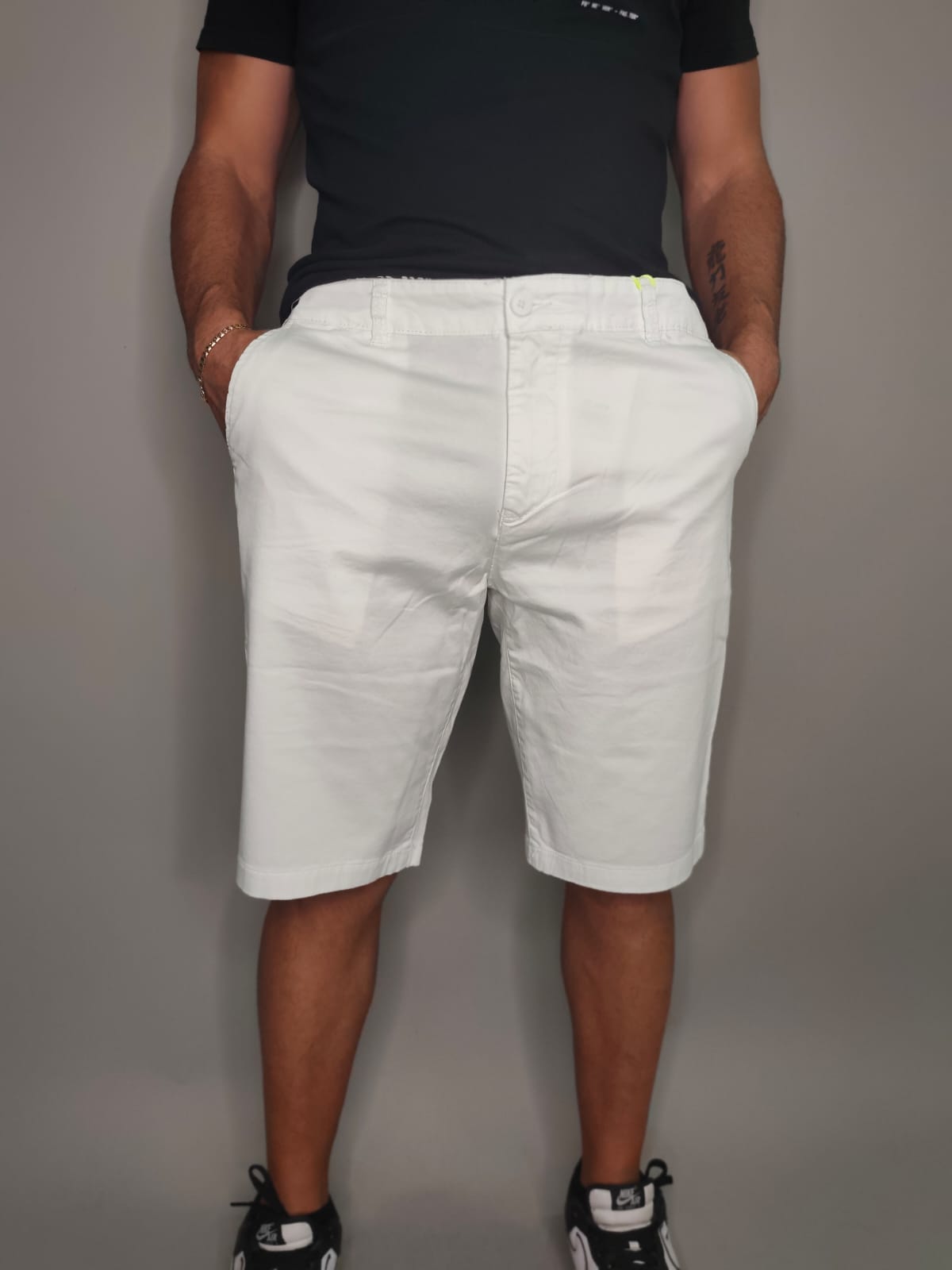 BERMUDA BRUNO LEONI COLORE BIANCO