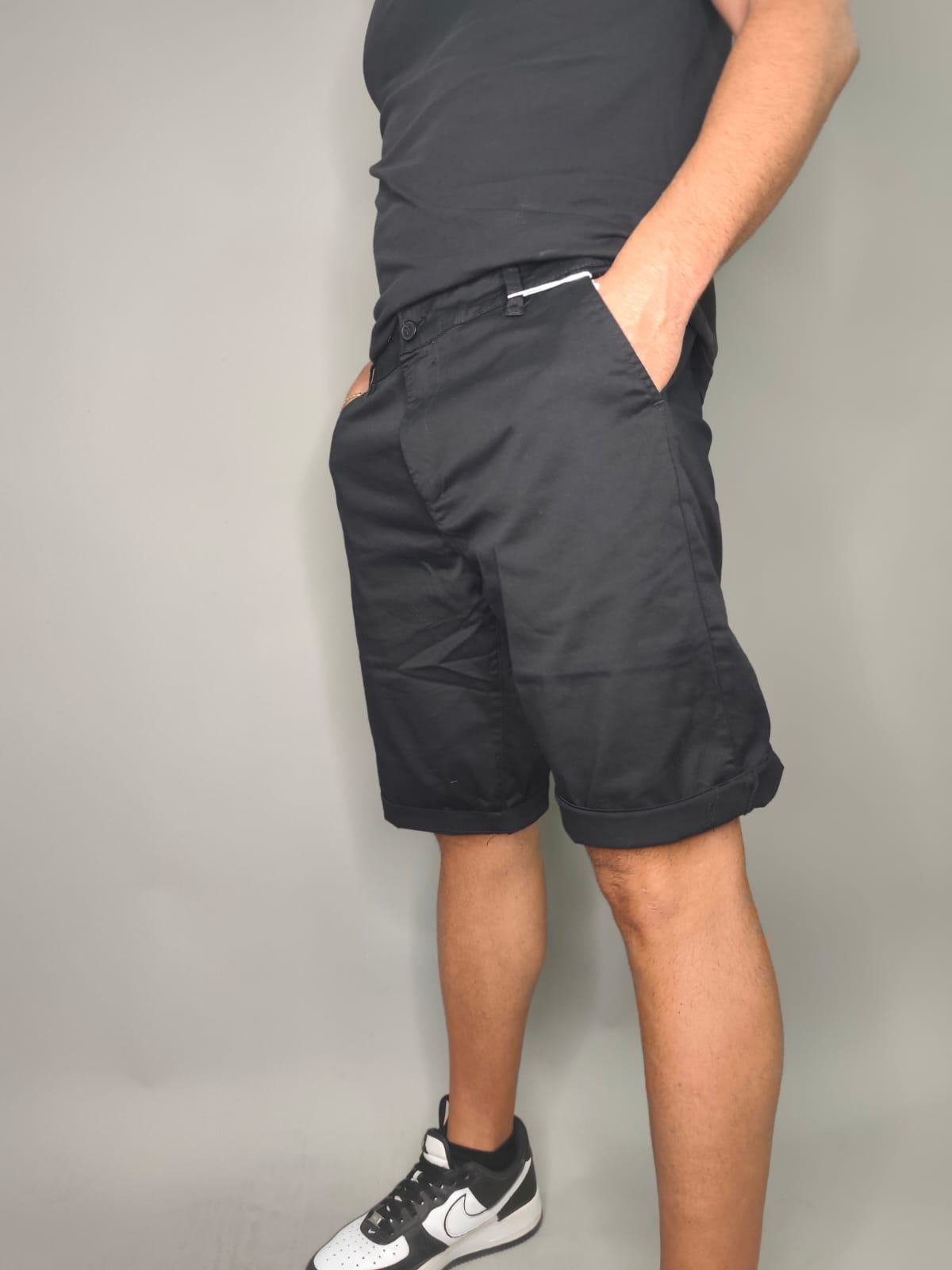 BERMUDA BRUNO LEONI COLORE NERO