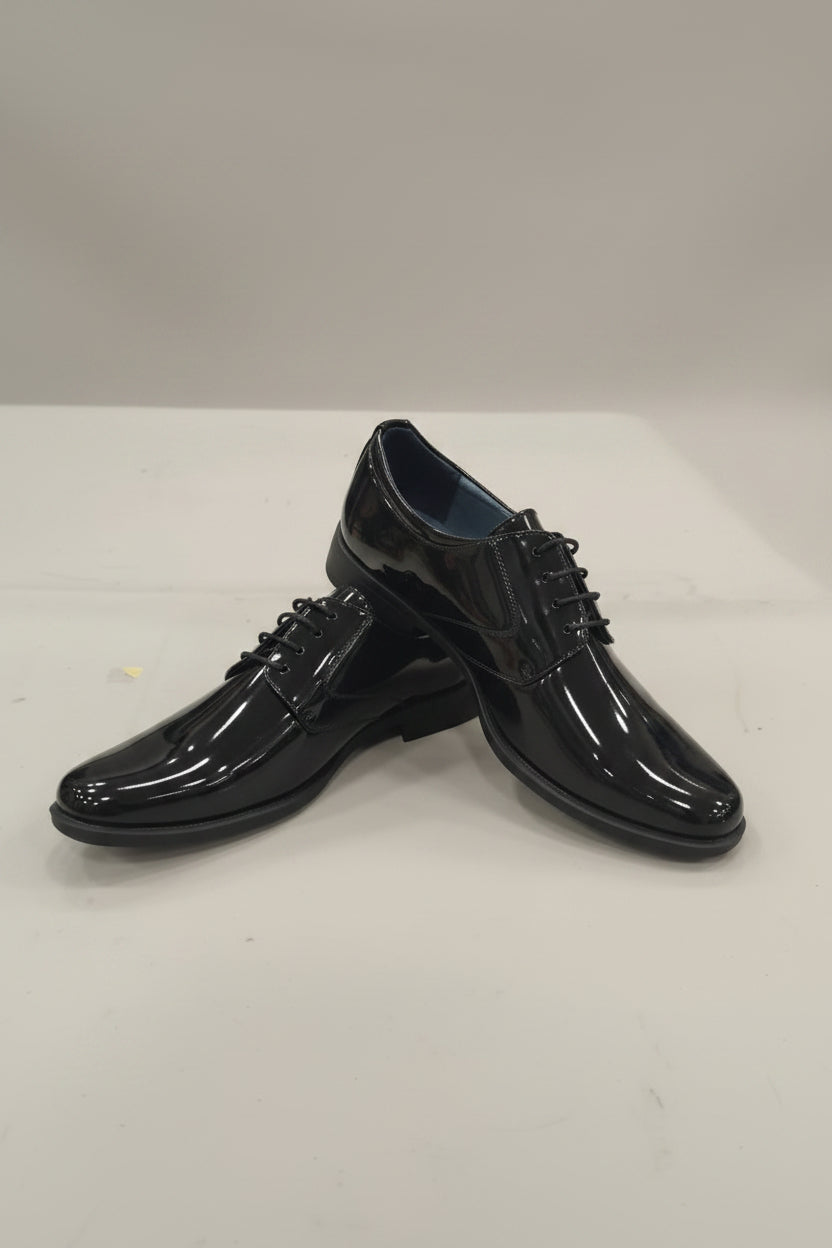 Mocassino lucido con lacci colore nero