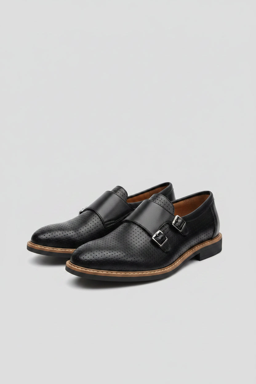 Mocassino traforato con cinturini colore nero