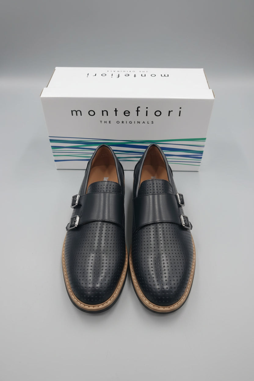 Mocassino traforato con cinturini colore nero