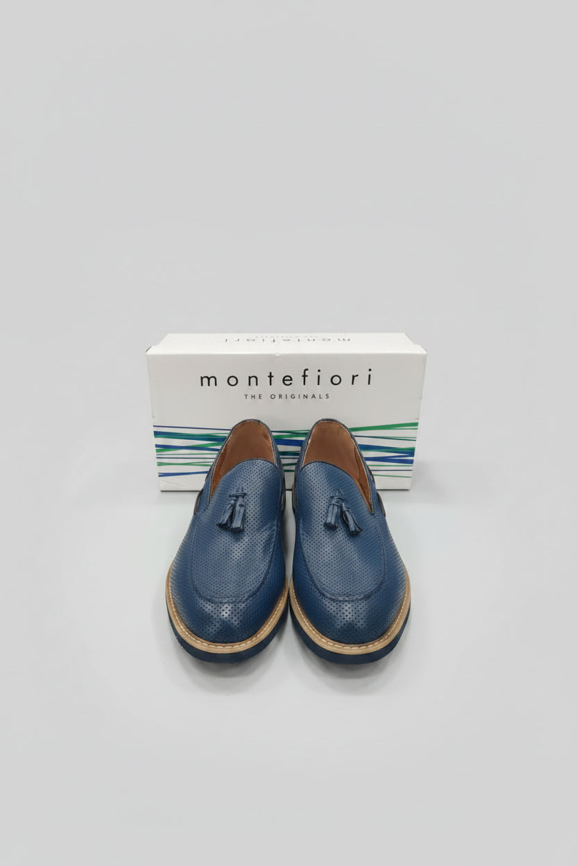 Mocassino uomo blu traforato con fiocco