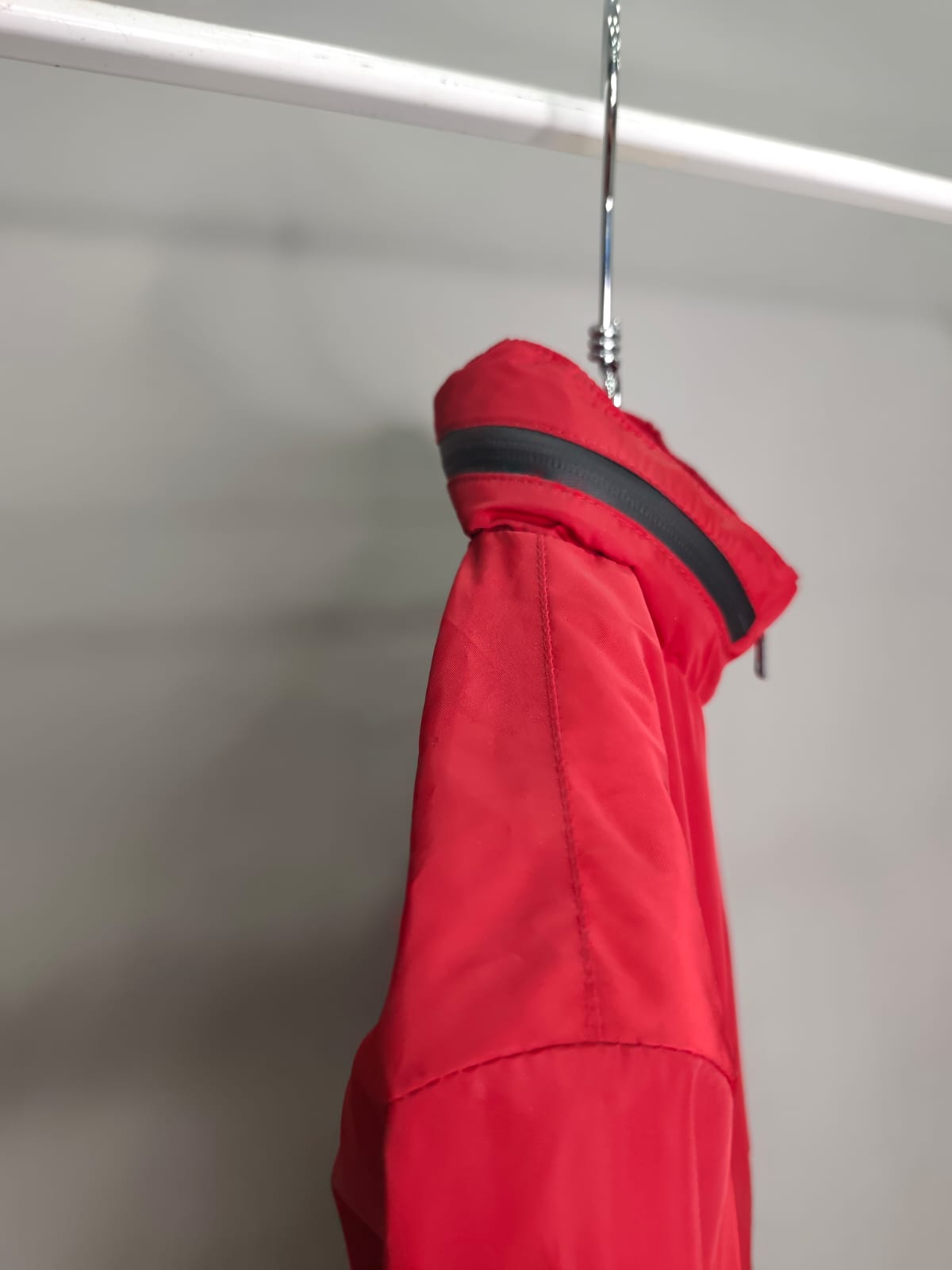 Giubbotto antivento OUTFIT colore rosso