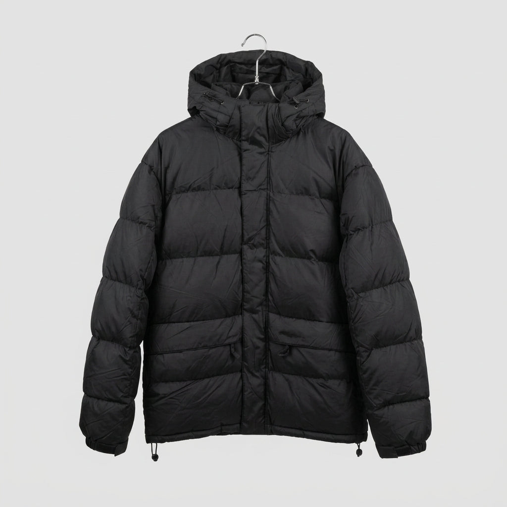 Bomber nero con zip e strappi