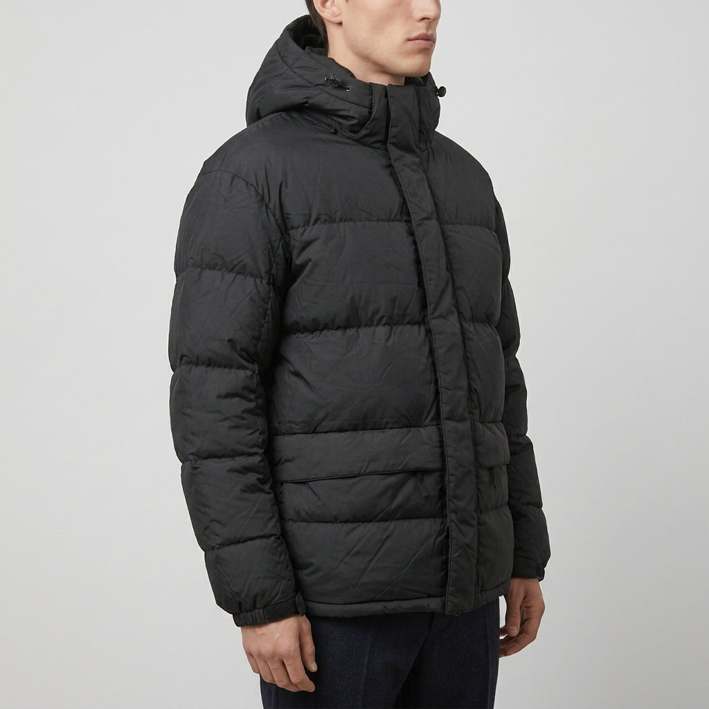 Bomber nero con zip e strappi