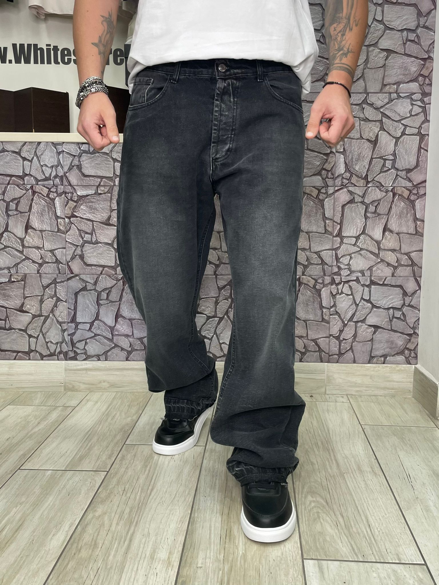 Jeans modello zara fondo largo colore Nero