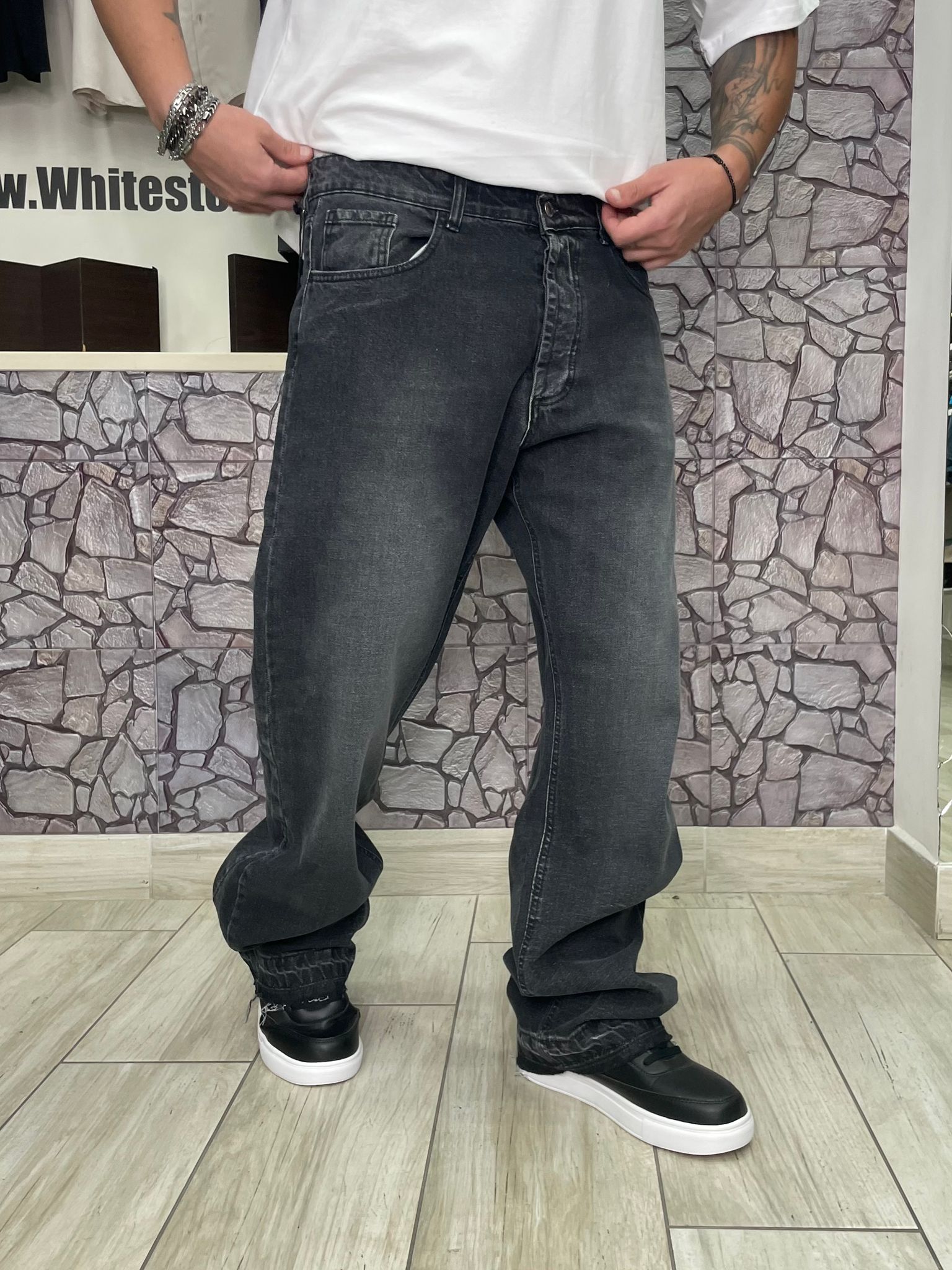 White Store