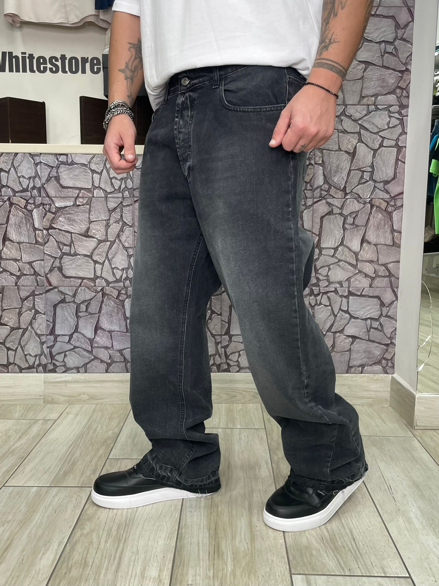 White Store
