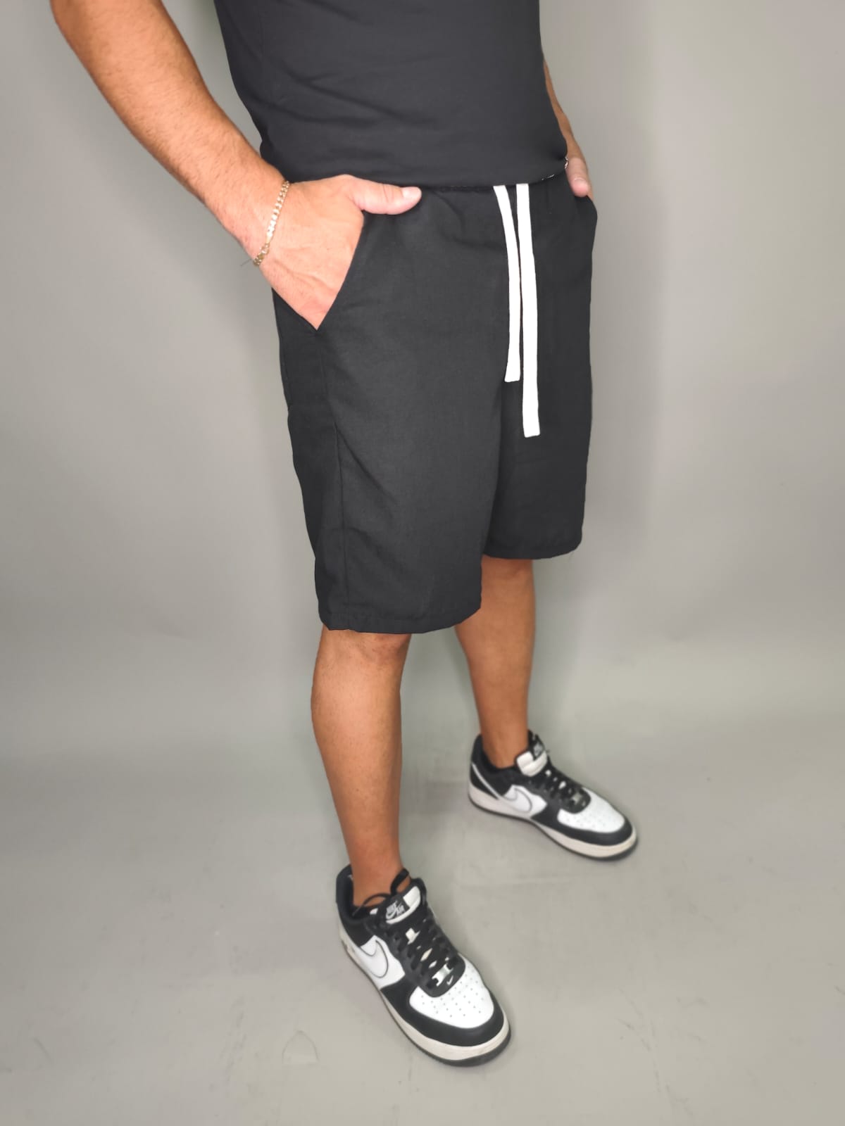 BERMUDA IN LINO COLORE NERO